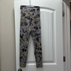 Lululemon like new align high rise 28” long.